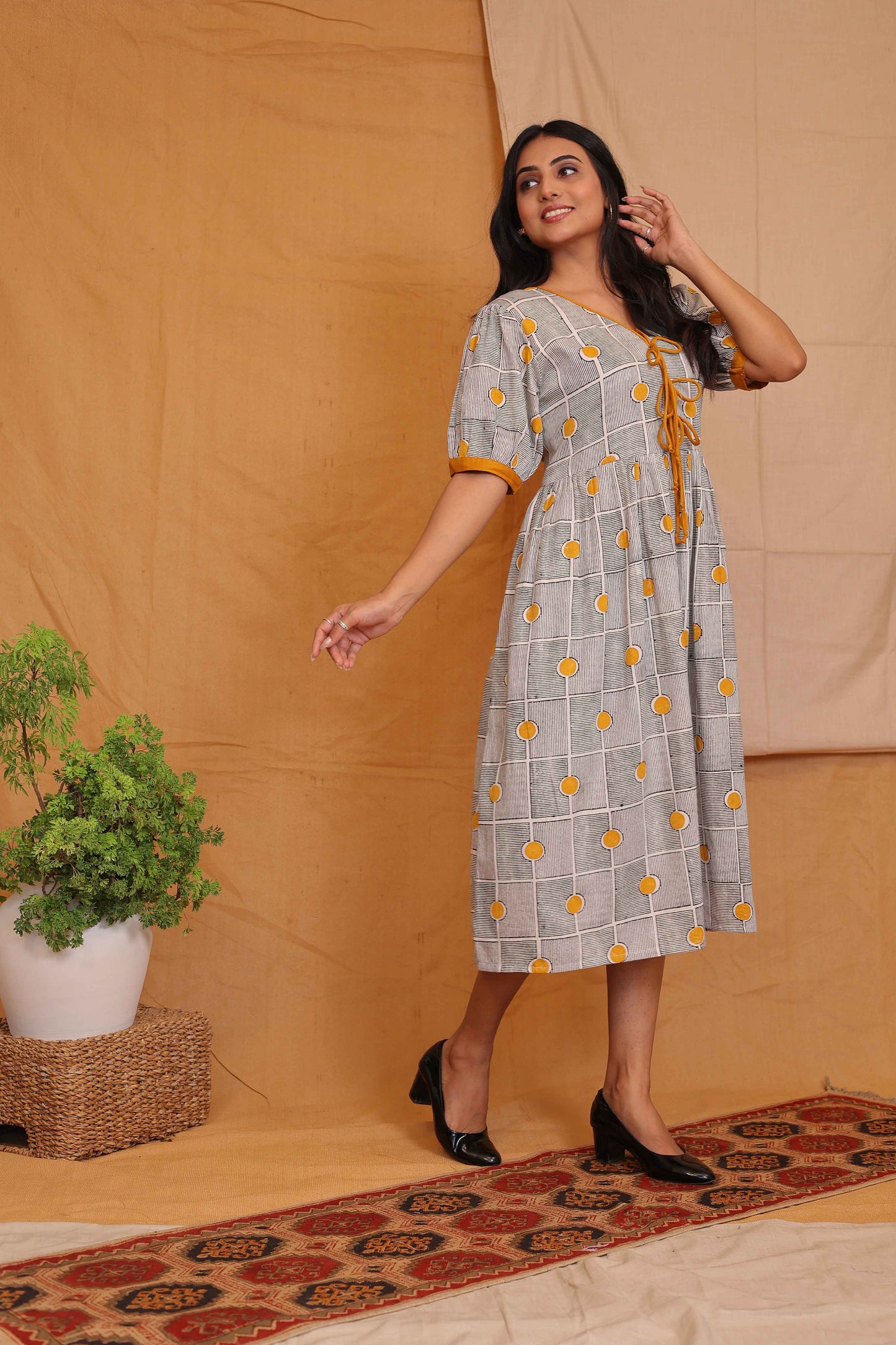 MARY'S HANDBLOCKPRINTED WHITE AND BLACK BOW DRESS