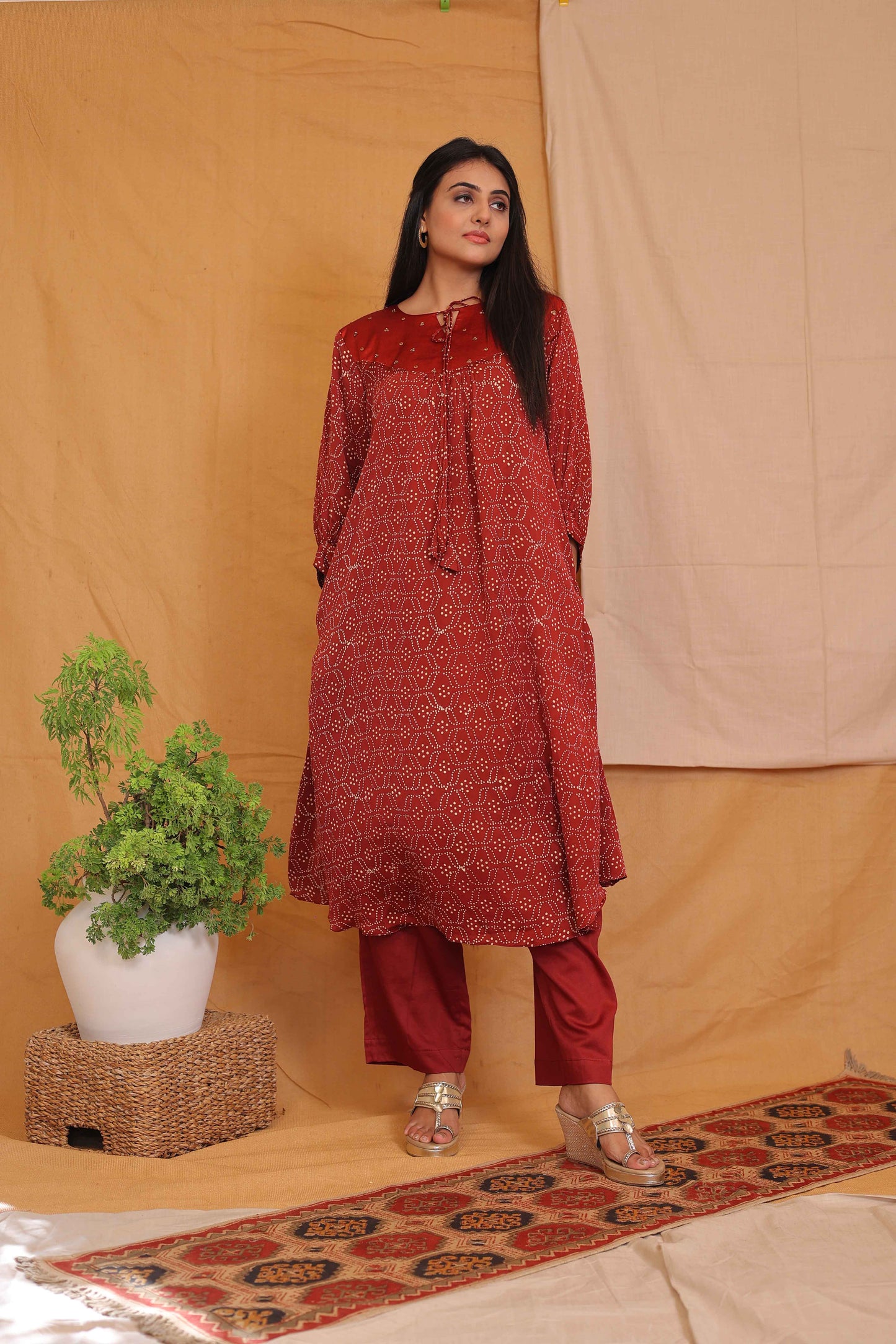 MAIRA'S MAROON HANDBLOCK PRINTED KURTA PANT SET